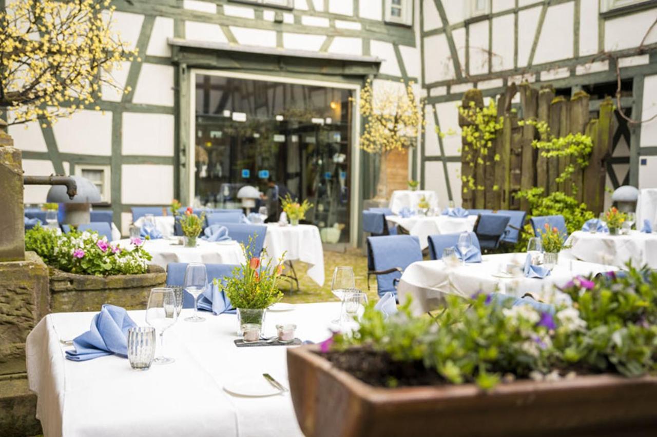 Restaurant & ****Hotel Hoeerhof Idstein Exteriör bild