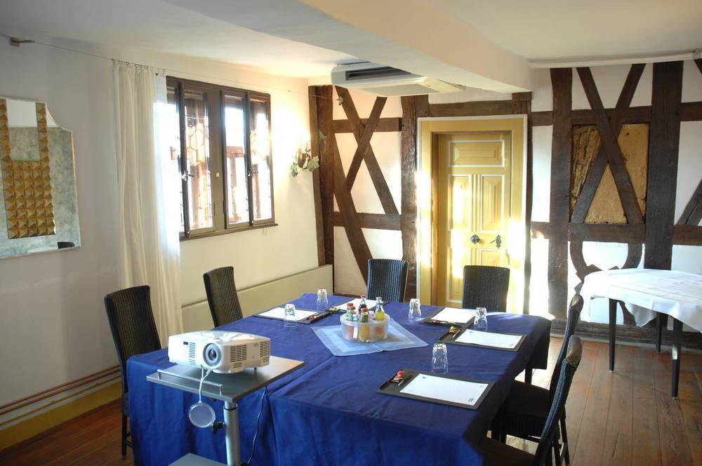 Restaurant & ****Hotel Hoeerhof Idstein Exteriör bild