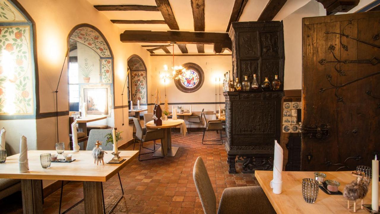 Restaurant & ****Hotel Hoeerhof Idstein Exteriör bild